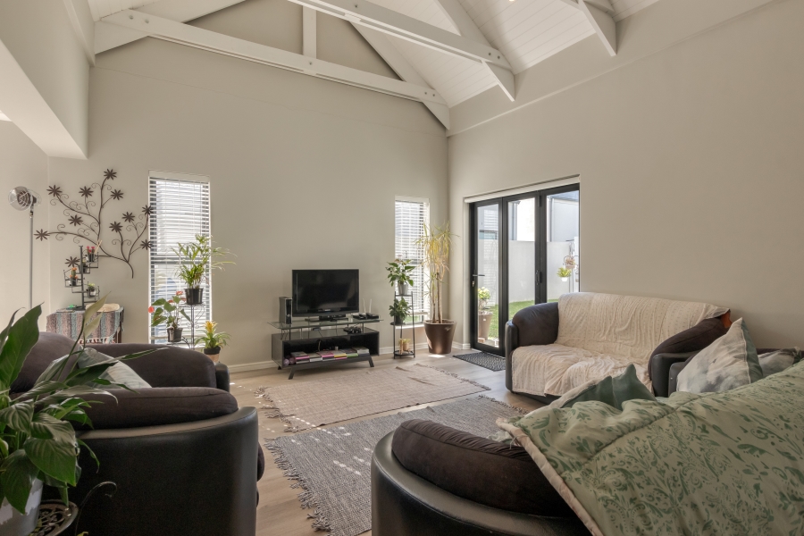 3 Bedroom Property for Sale in Aan de Wijnlanden Western Cape